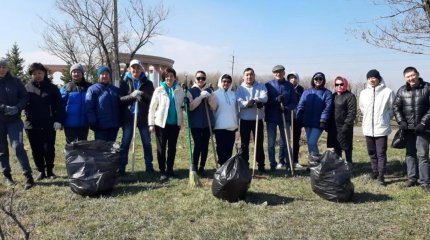 «Жастар Рухы» жастар қанатының белсенділері қайырымдылық акциясын ұйымдастырды