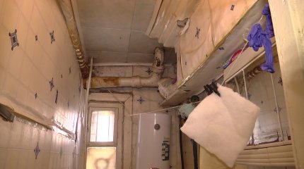 Крысы и плесень: условиями жизни людей в аварийных домах обеспокоены в Мажилисе