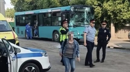 Два автобуса столкнулись в Караганде