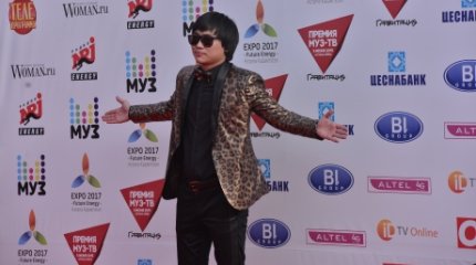 Кайрат Нуртас ударил блогера на концерте в Актобе