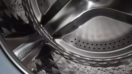 Павлодар облысында бала кіржуғыш машинаға қыстырылып қалды