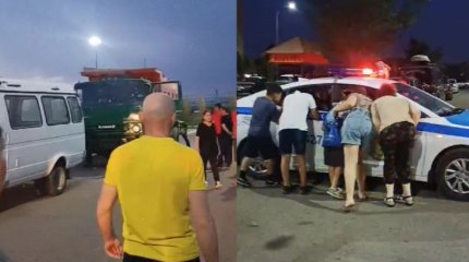 На 20 суток арестовали водителя КамАЗа за сбитые авто во дворе жилого дома Астаны