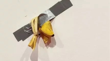 "Аш болған": студент мұражайдағы 120 мың доллар тұратын өнер туындысын жеп қойды