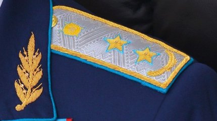 Токаев присвоил высшие воинские звания силовикам Казахстана