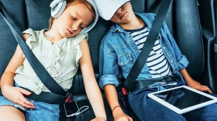 «Думал - угнали, оказалось - показалось»: мужчина заявил об угоне авто с детьми