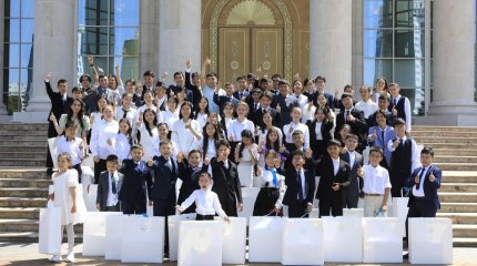 «Ақорда» резиденциясында 70-ке жуық оқушыға экскурсия ұйымдастырылды