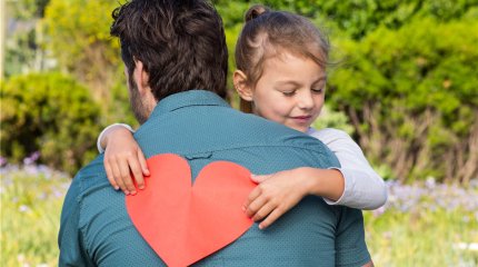 «День матерей» и «День отцов» будут отмечать в Казахстане