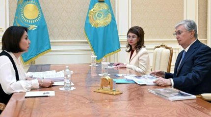Токаев уволил Аружан Саин с поста детского омбудсмена