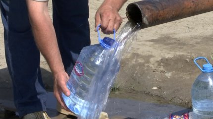 «Көз алдымызда жанып кетті»: Алматы облысының тұрғындары үйден шыққан өртті өшіруге су таппаған