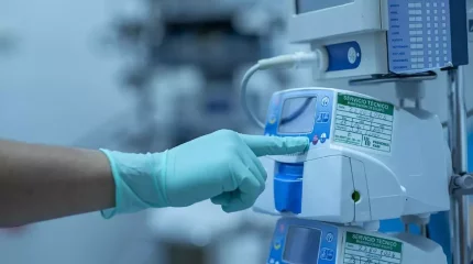 Ақтауда терезеден құлап кеткен үш жасар бала ауруханада көз жұмды