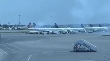 Самолет задымился в аэропорту Алматы