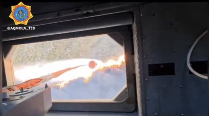 Камыш тушат с вертолётов в Акмолинской области