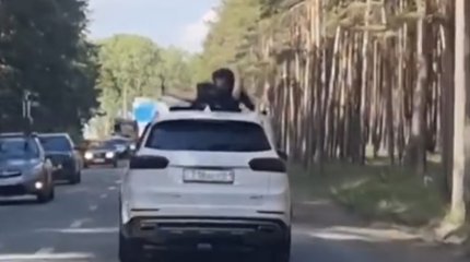 19-летнюю автоледи оштрафовали за веселье на дорогах Бурабая