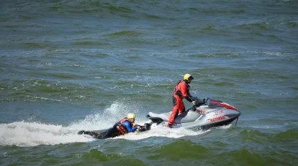 Атырауда Жайық өзеніне батқан ағайынды екі жасөспірімнің бірінің денесі табылды