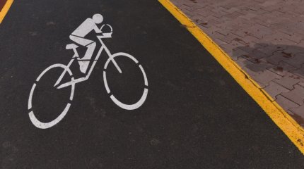 Ташкентте Өзбекстан президентінің кортежінің алдында велосипедші соққыға жығылды