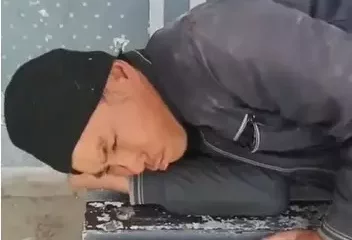 "Қор болып жүрмін". Танымал әндердің авторы Арман Қайназаров "бомжға" айналған