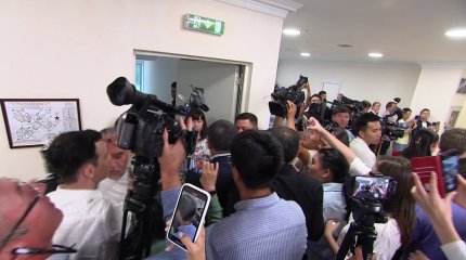 Глава МВД проходит по делу захвата банка свидетелем