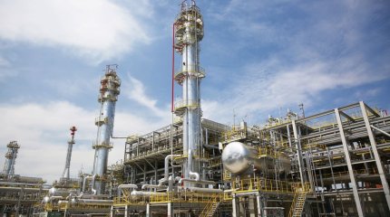 Нефтехимический завод закрылся на ремонт в Павлодаре