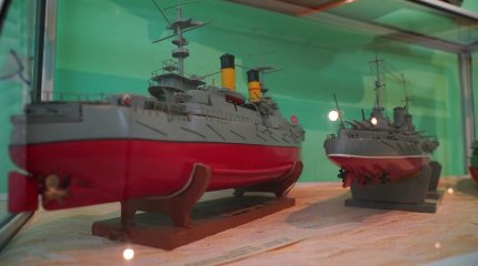 Модели боевых кораблей  в миниатюре создает житель Петропавловска