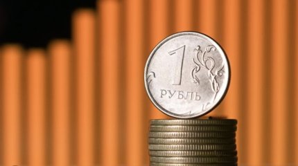 Рубль стремительно падает по отношению к тенге