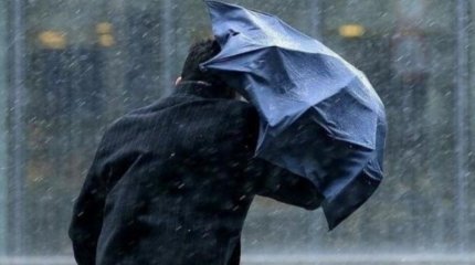 Погода в воскресенье: штормовое предупреждение в 14 регионах