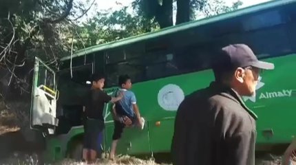 Алматы облысында жолаушылар автобусы жол апатына ұшырады