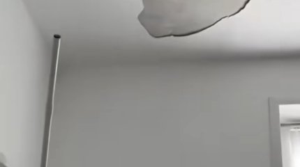 Потолок обвалился в детской больнице Костаная