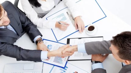 Козероги полны энергии, у Весов выгодные контакты: что сулят звезды во вторник