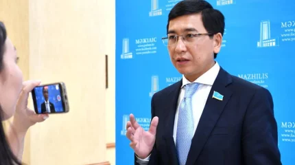 "Бірнеше мәселе бар". Асхат Аймағамбетов Премьер-министрге сауал жолдады