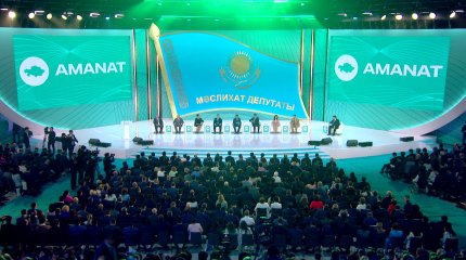 «Бұрын халық әкімді іздейтін, қазір депутаттан сұрайды», - Е.Қошанов