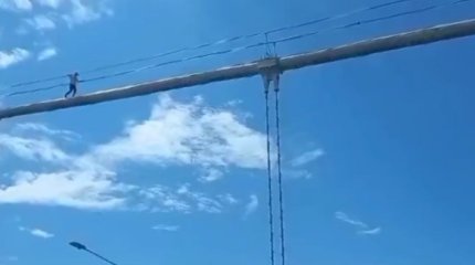 Мужчину спасли с главной достопримечательности Семея