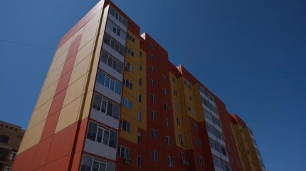 Атырауда түрлі тұрғын үй бағдарламасымен үй алған халық шу көтерді