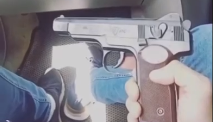 Житель Павлодара "рекламировал" оружие в Instagram