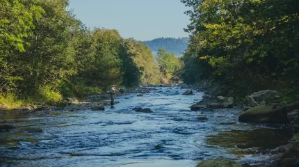 "Кішкентай қызды құтқару үшін жанын берді": Ақтөбеде алты баланың әкесі суға батып кетті