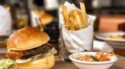 56 жастағы тұрғын 100 күн бойы тек фаст фуд жеп, 26 келі салмақ тастады