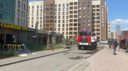 Число автомобилей сгоревших в паркинке столичного ЖК выросло до шести