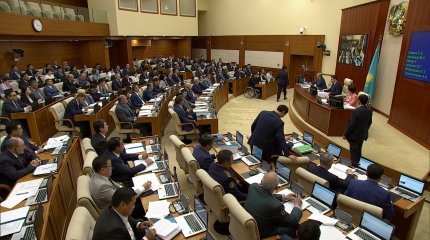 Законопроект об онлайн-рекламе одобрили мажилисмены