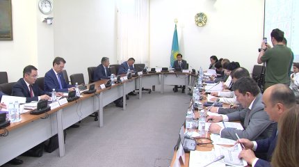 «Жайлы мектеп» ұлттық жобасының атқарылу жұмыстарына депутаттар күмән келтірді