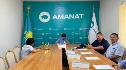 «AMANAT» партиясының заңгерлері сайрамдықтарға құқықтық көмек көрсетті