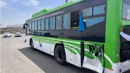 Атырауда жүк пойызы мен автобус соқтығысты