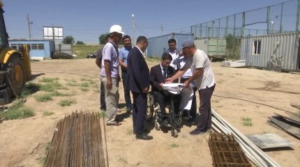 Депутаты от «AMANAT» ознакомились с ходом строительства школ в Туркестанской области