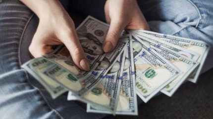 Новые знакомства - у Дев, опасные финансовые операции - у Тельцов: гороскоп на 14 июля