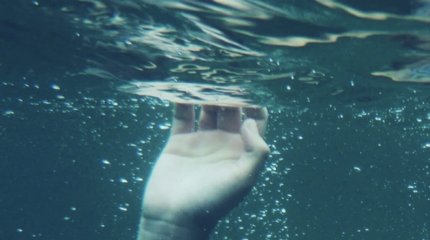 Женщина спасла тонущего ребенка на Иртыше