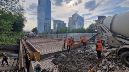 Реконструкцию моста через Есентай в Алматы завершат до сентября