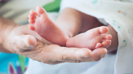 Младенца-"батыра" весом в шесть килограммов родила жительница Уральска