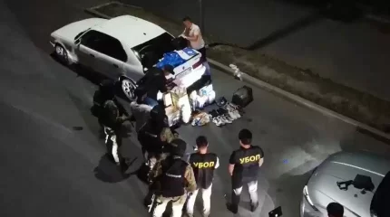 Жетісу облысында жүк көліктерін тонаған қылмыстық топ ұсталды