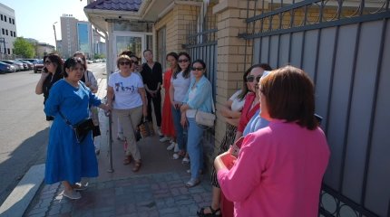 Атырауда «Мегамозг» оқу орталығына алданған ата-аналар бас көтерді