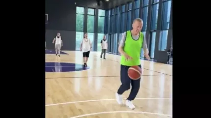 Желіде Ердоғанның баскетбол ойнап жүрген видеосы тарады
