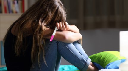 14-летнюю девочку изнасиловали в Петропавловске