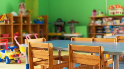 ШҚО-да бүлдіршін балабақша терезесінен құлап кетті